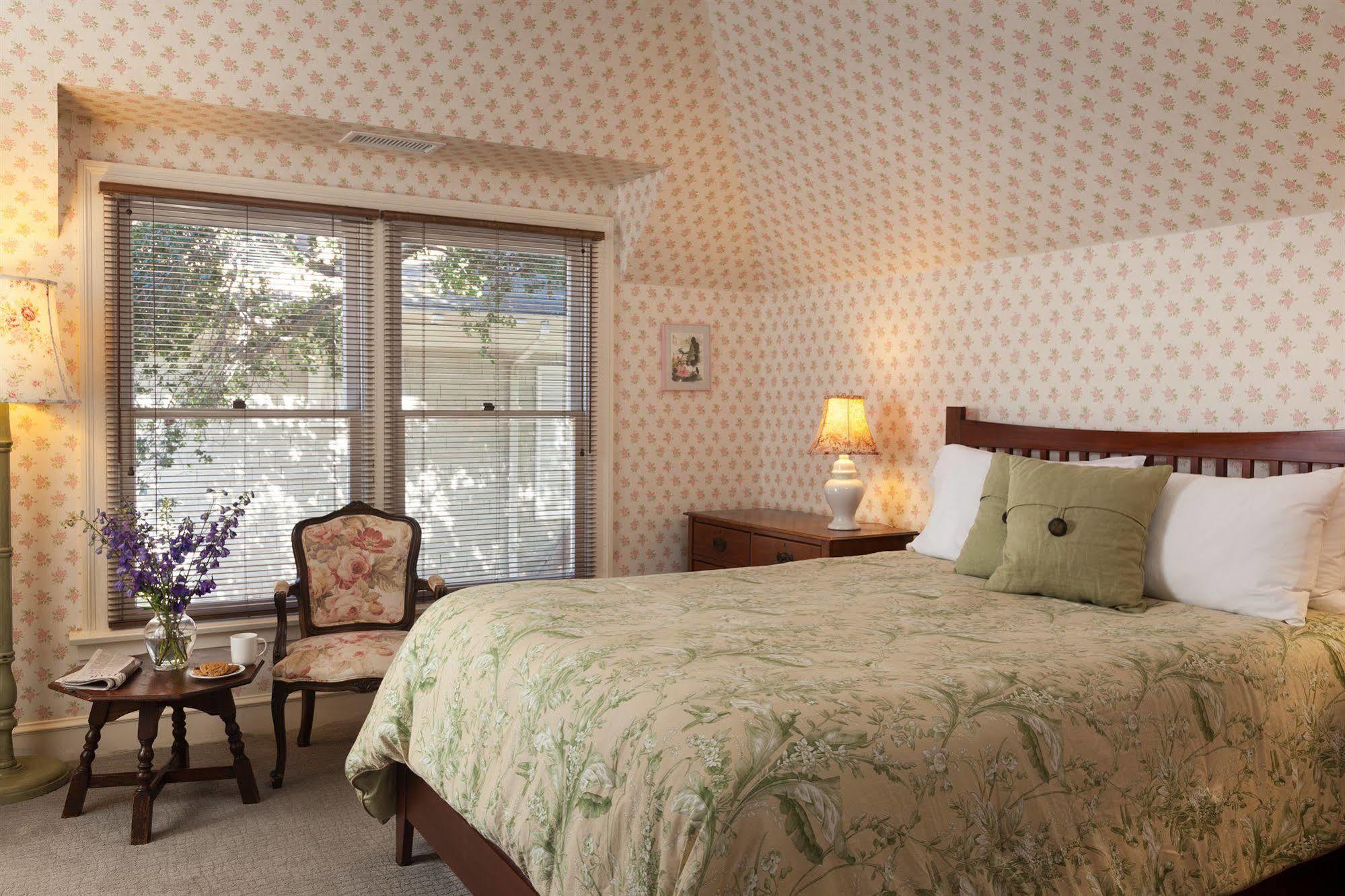 Cheshire Cat Inn & Cottages Santa Barbara Exterior foto
