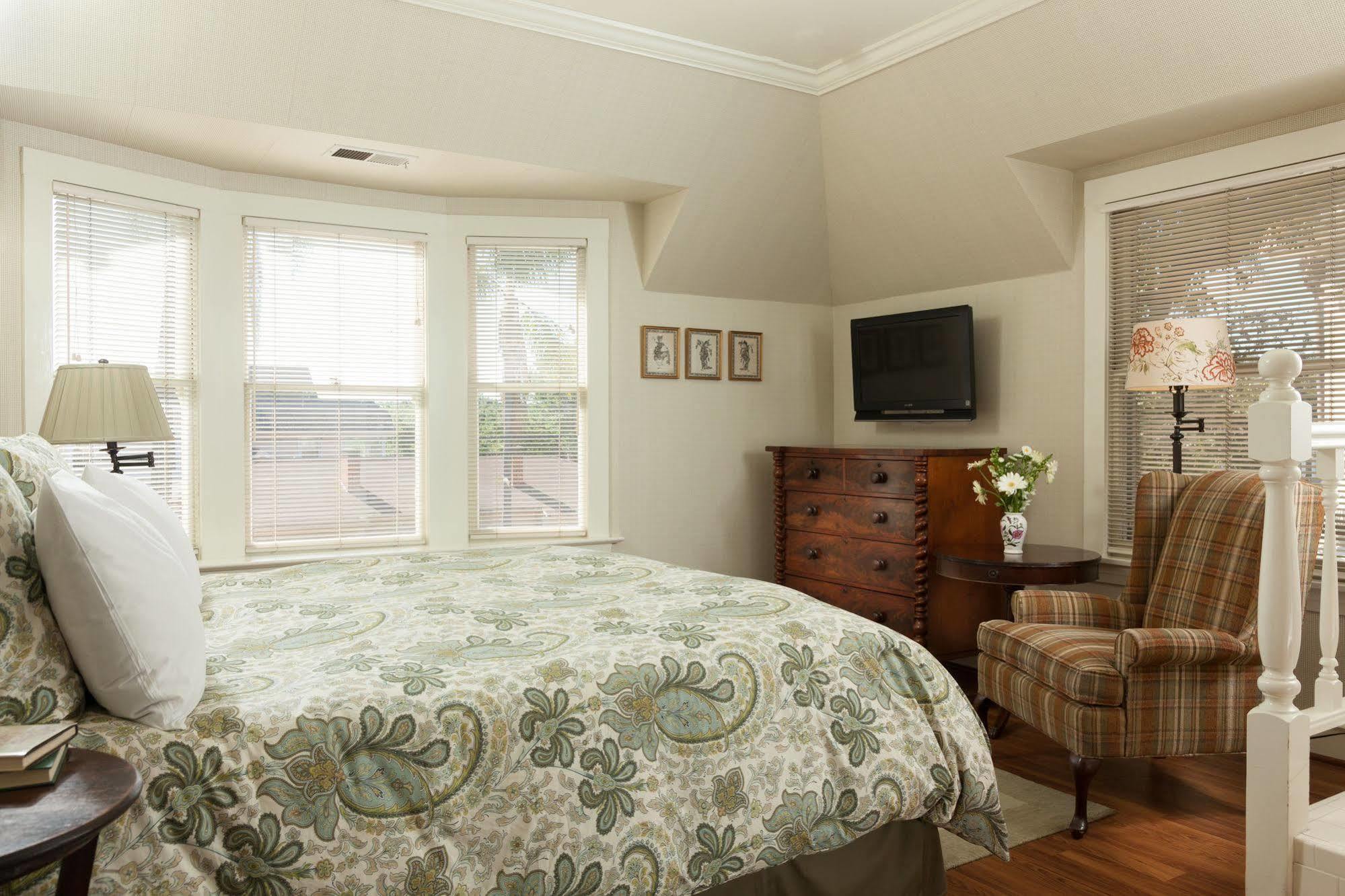 Cheshire Cat Inn & Cottages Santa Barbara Exterior foto